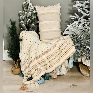 NWT Matilda Jane Tasseled throw Blanket New In Bag